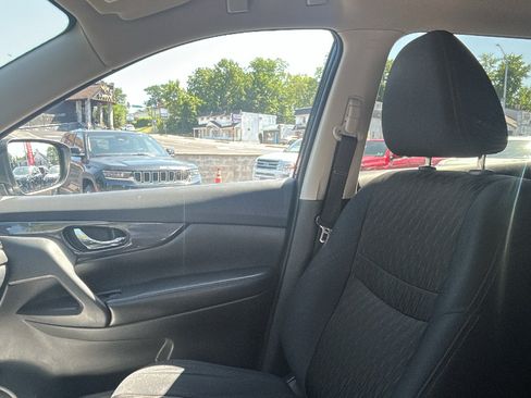 Used 2018 Nissan Rogue SV AWD/4WD image 28