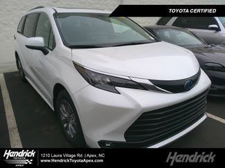 Used 2025 Toyota Sienna XLE video 1