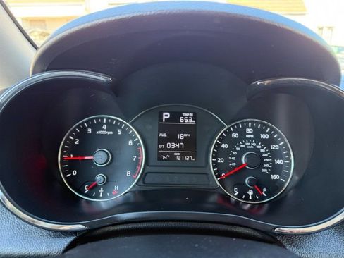 Used 2017 Kia Forte LX image 17
