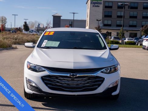 Used 2022 Chevrolet Malibu RS image 2