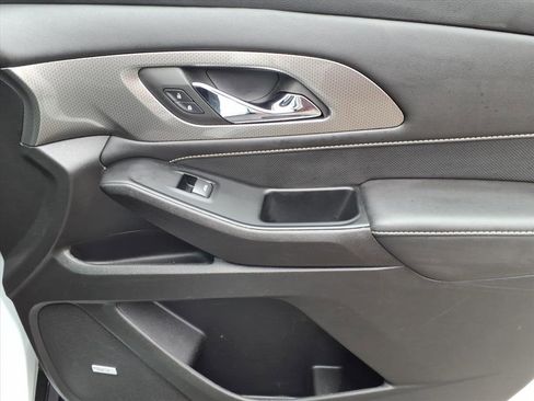 Used 2023 Chevrolet Traverse Premier w/ Redline Edition image 24