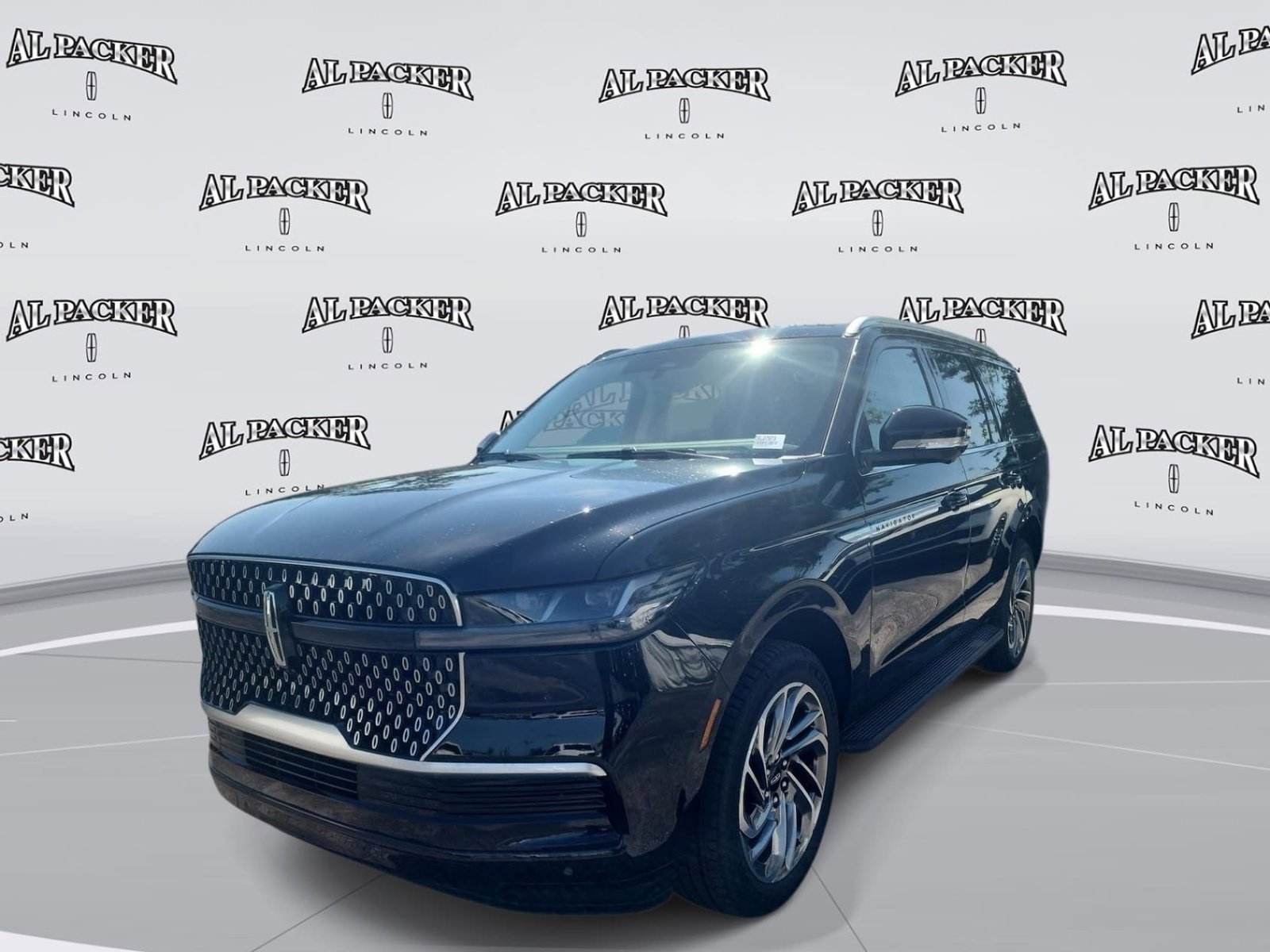 New 2026 Lincoln Navigator Premiere AWD/4WD image 1