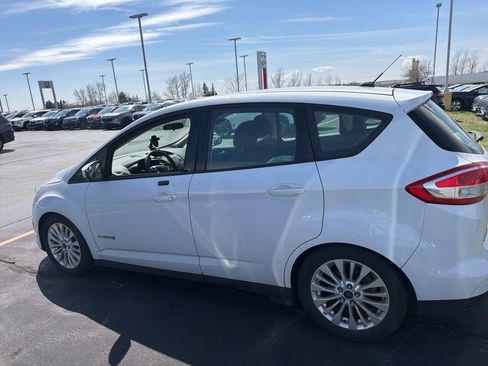 Used 2017 Ford C-MAX SE FWD image 3