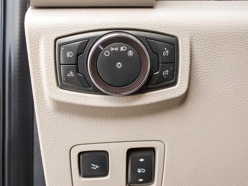 Used 2019 Ford F350 Limited image 21