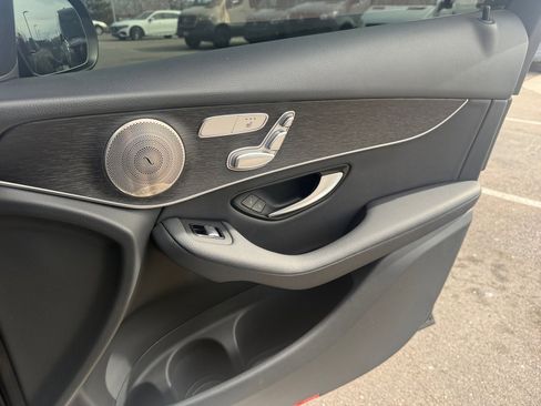 Used 2021 Mercedes-Benz GLC 300 4MATIC Coupe image 16