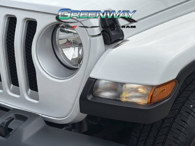 Used 2022 Jeep Wrangler Unlimited Sahara w/ Cold Weather Group AWD/4WD image 33