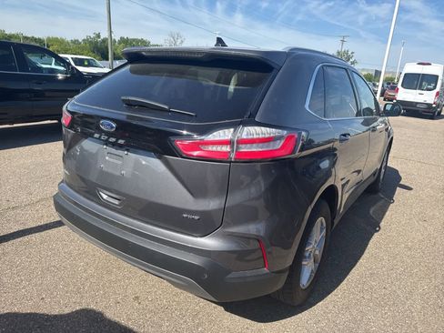 Used 2024 Ford Edge SEL w/ Convenience Package AWD/4WD image 11