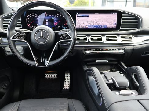 Certified 2024 Mercedes-Benz GLS 450 4MATIC image 22