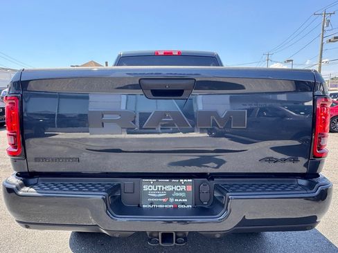 New 2026 RAM 2500 Big Horn AWD/4WD image 6