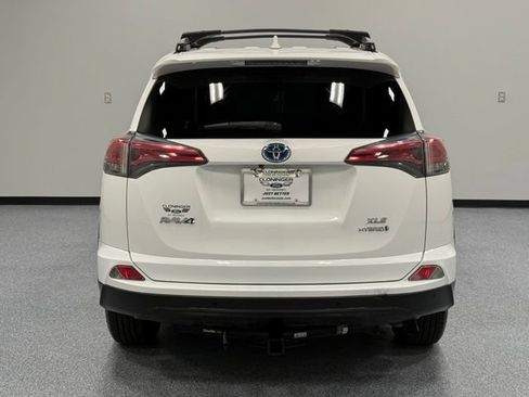 Used 2018 Toyota RAV4 XLE w/ Convenience Package AWD/4WD image 10