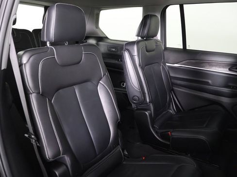 Used 2023 Jeep Grand Cherokee L Limited image 34