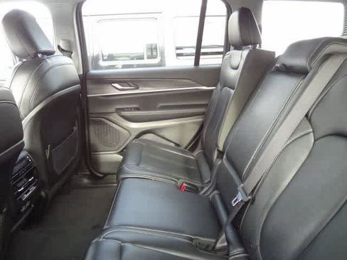 Used 2023 Jeep Grand Cherokee L Limited image 8