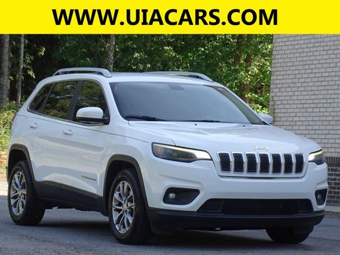 Used 2019 Jeep Cherokee Latitude Plus FWD image 4