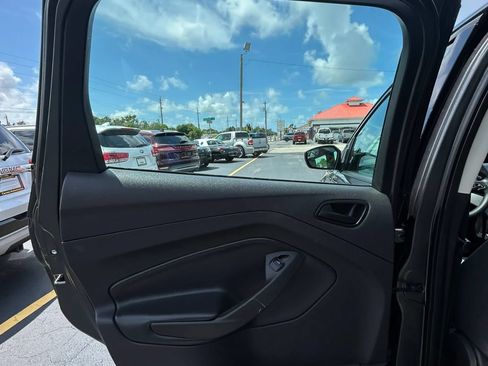 Used 2018 Ford Escape S FWD image 21