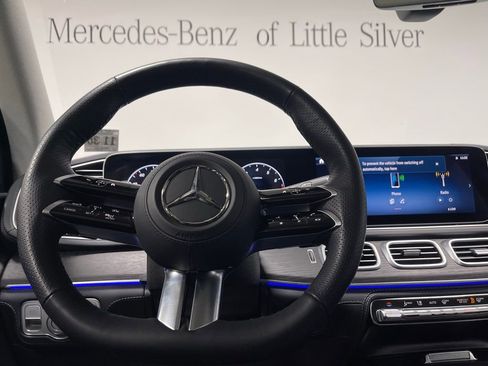 Used 2026 Mercedes-Benz GLS 450 4MATIC image 31