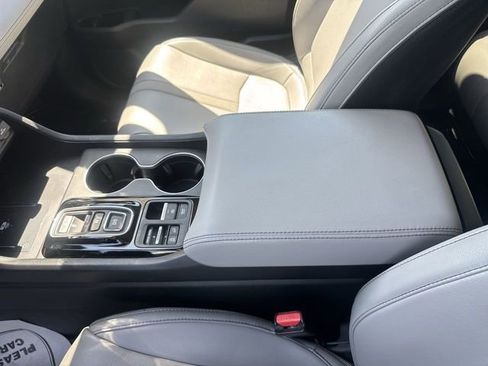 Certified 2023 Honda Pilot Touring image 22