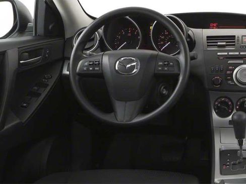 Used 2010 MAZDA MAZDA3 i Touring FWD image 4