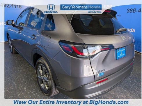 Certified 2026 Honda HR-V LX image 9
