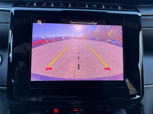 New 2025 Jeep Grand Cherokee Altitude image 24