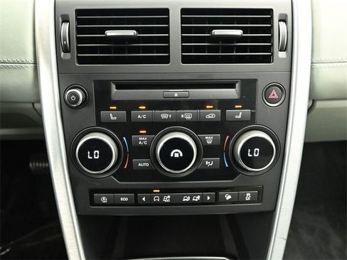 Used 2018 Land Rover Discovery Sport HSE Luxury image 36