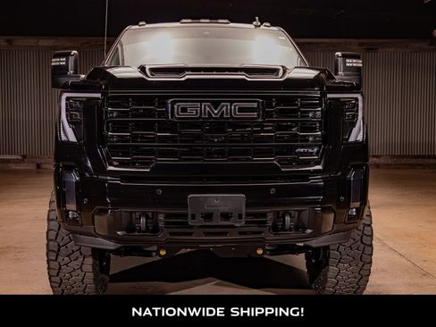 Used 2024 GMC Sierra 2500 AT4 w/ AT4 Premium Plus Package AWD/4WD image 4
