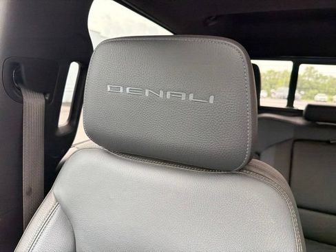 Used 2019 GMC Sierra 1500 Denali w/ Denali Ultimate Package AWD/4WD image 73