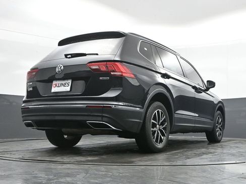 Used 2021 Volkswagen Tiguan S image 44