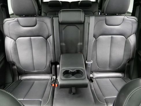 Certified 2024 Jeep Grand Cherokee L Overland w/ Trailer Tow Package image 26