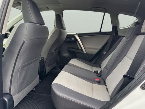 Used 2015 Toyota RAV4 XLE image 5
