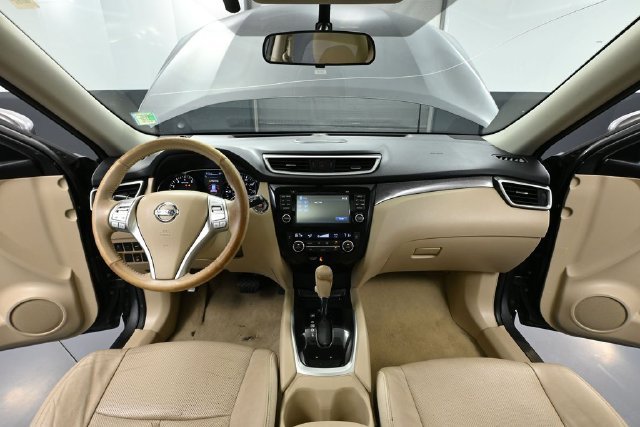 Used 2014 Nissan Rogue SL w/ SL Premium Package FWD image 23
