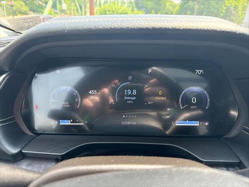 Certified 2022 Jeep Grand Cherokee L Limited w/ Luxury Tech Group II image 21