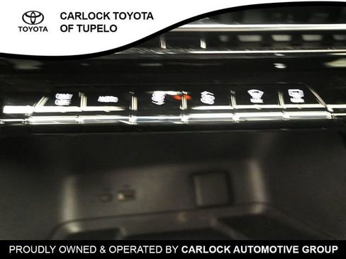 Used 2024 Chevrolet Traverse RS image 14