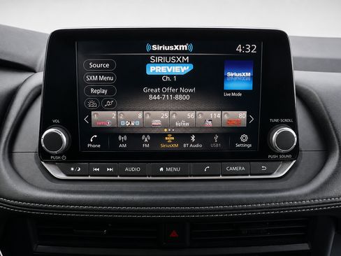 Used 2024 Nissan Rogue S FWD image 33