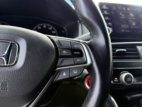 Used 2022 Honda Accord Sport image 14