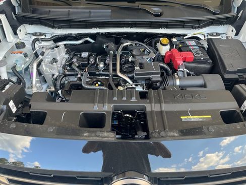 New 2026 Nissan Kicks SV w/ Cold Weather Package AWD/4WD image 18