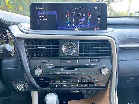 Certified 2022 Lexus RX 350L FWD w/ Premium Package image 18