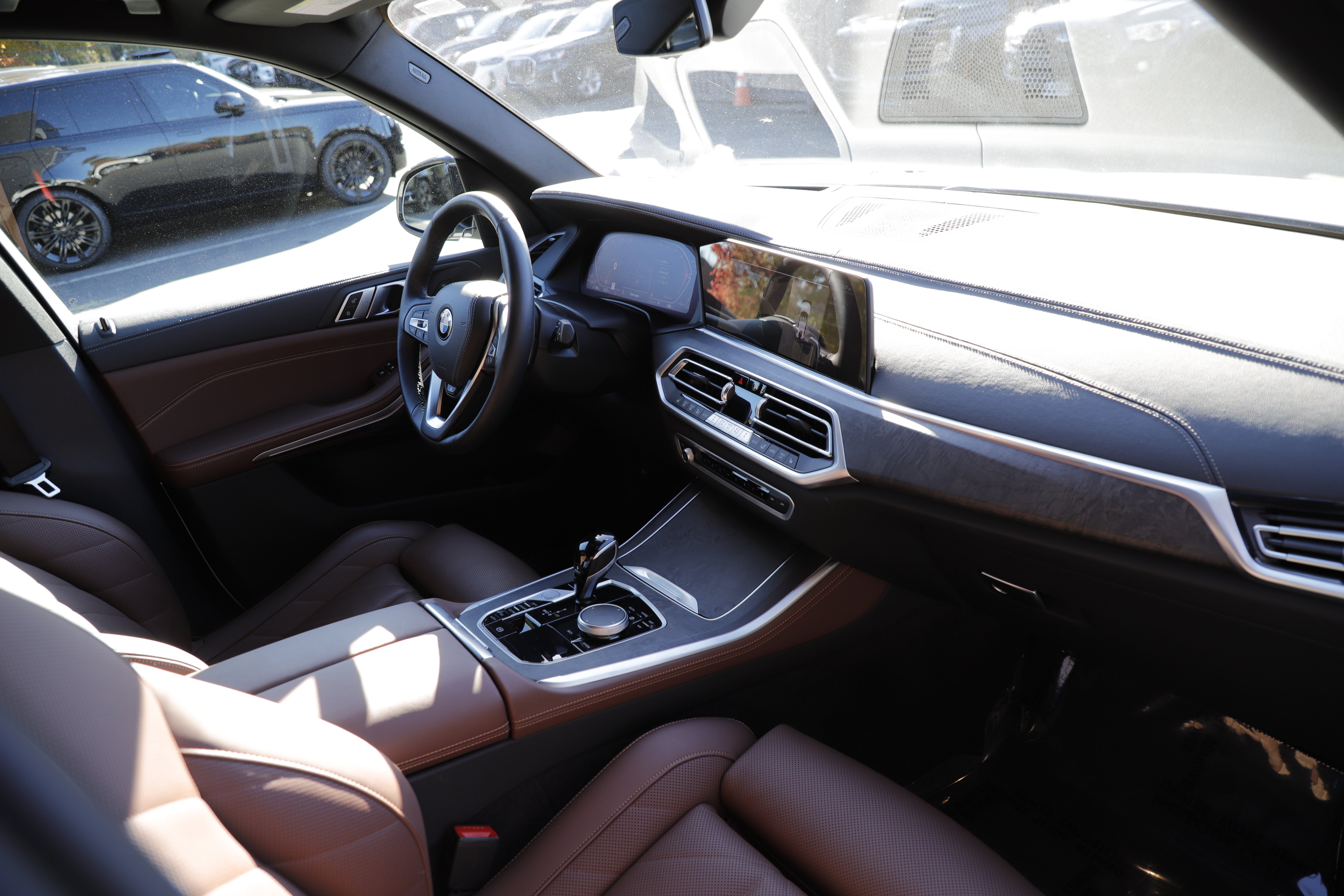 Used 2023 BMW X5 xDrive40i w/ Premium Package AWD/4WD image 11
