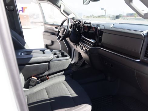 Used 2024 Chevrolet Silverado 1500 RST AWD/4WD image 37
