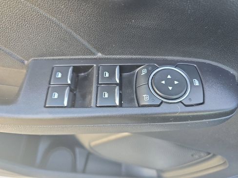 Used 2021 Ford Escape S image 19