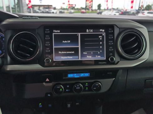 Used 2022 Toyota Tacoma SR5 w/ Technology Package RWD image 21