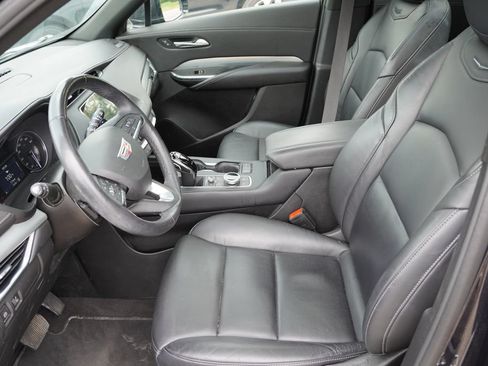 Used 2023 Cadillac XT4 Premium Luxury w/ LPO, ONYX Package AWD/4WD image 6