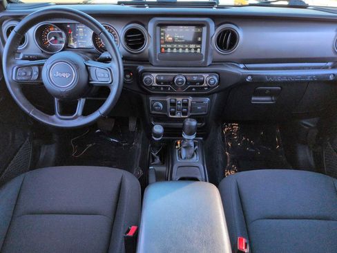 Used 2022 Jeep Wrangler Unlimited Sport image 15