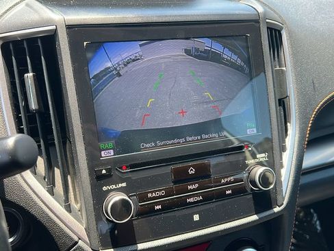 Used 2019 Subaru Crosstrek 2.0i Limited w/ Moonroof Package w/Navigation AWD/4WD image 18