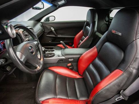 Used 2006 Chevrolet Corvette Z06 w/ Preferred Equipment Group image 18