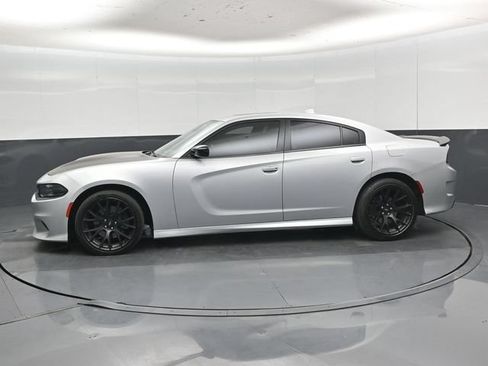 Used 2020 Dodge Charger R/T w/ Plus Group RWD image 33