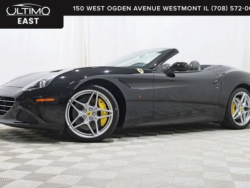 Used 2016 Ferrari California T RWD image 1