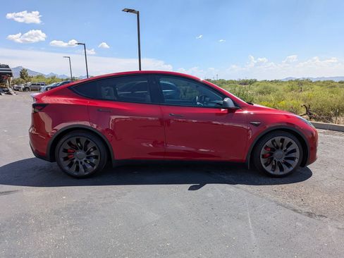 Used 2023 Tesla Model Y Performance AWD/4WD image 4