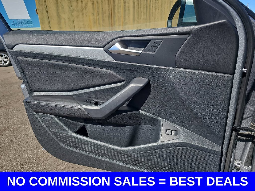 Used 2025 Volkswagen Jetta S FWD image 25