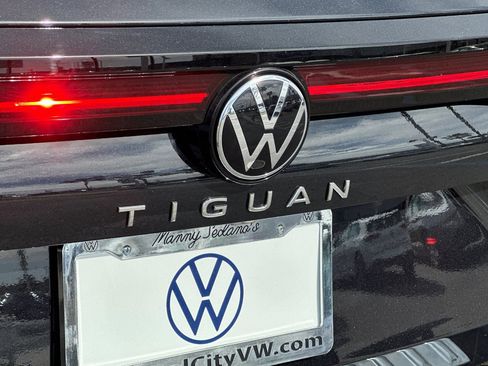 New 2026 Volkswagen Tiguan S image 7