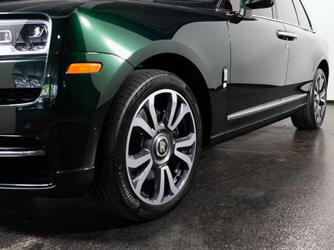 Used 2023 Rolls-Royce Cullinan w/ Cullinan Package AWD/4WD image 28